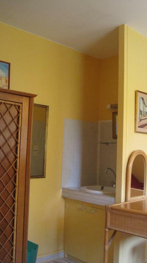 Maison Saint Louis Paray-le-Monial Rom bilde